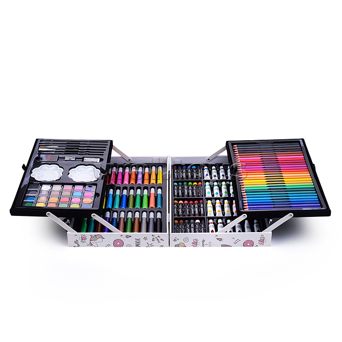 Набор для юного художника "В мире животных" (145 предметов)