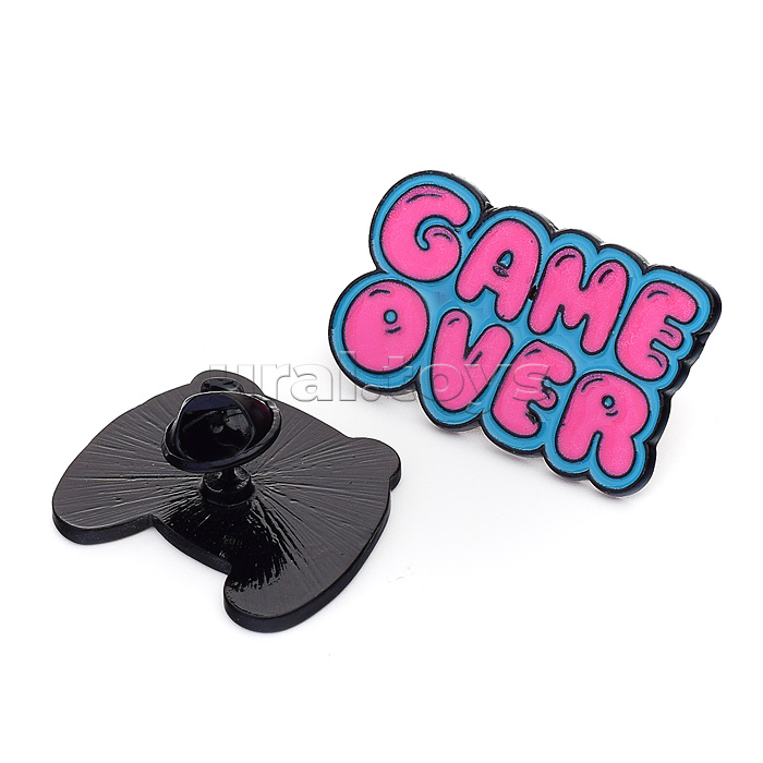 Набор значков "Game over" эмалированные, размер изделий: Game over 3,6x2,2 см, сердце 2,9x2,8 см, джойстик 3x2,6 см, на карточке 7,0x9,5 см с пластиковым пакетом