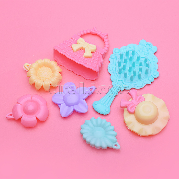 Кукла с аксессуарами "Мила" в коробке