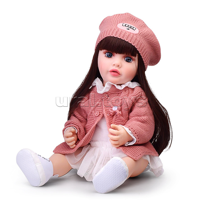 Кукла с аксессуарами "Эмили" в коробке