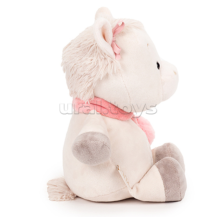 Мягкая игрушка "Лошадка Ами" с шарфом, пудровый 20 см.