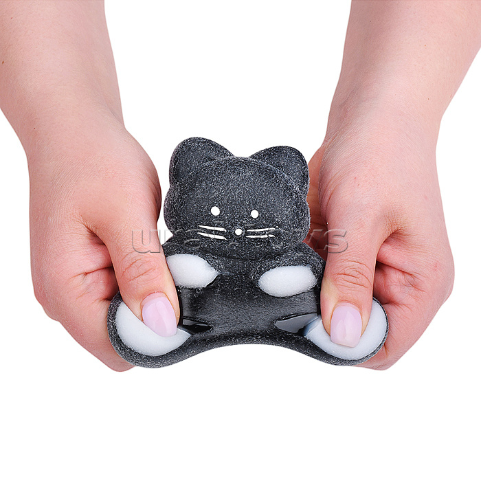 Игрушка -антистресс "Котенок с клубничкой"