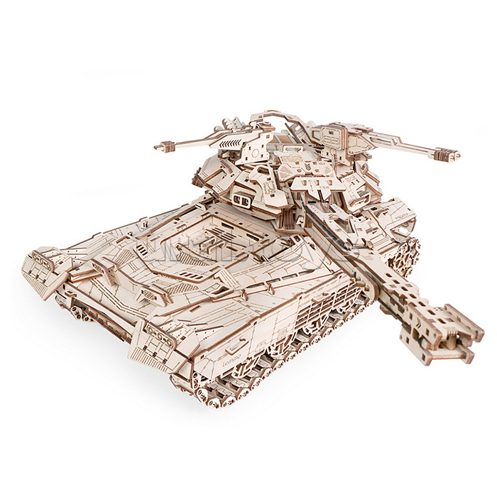 Модель "Танк Хищник"