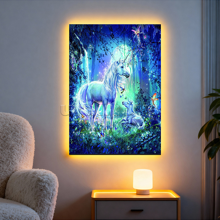 Мозаика алмазная "Грациозный единорог" (светится в темноте) 20*30см.