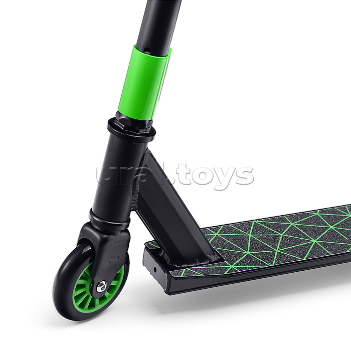 Самокат-снегокат трюковой в коробке (зелёный)