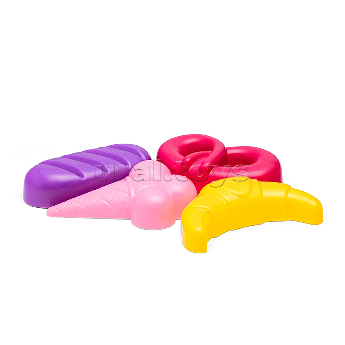 Набор Disney «София Прекрасная» №2: ведро большое с наклейкой, ситечко большое №3, лопата №6, грабли №6, формочки (мороженое + пирожок + крендель + рогалик)