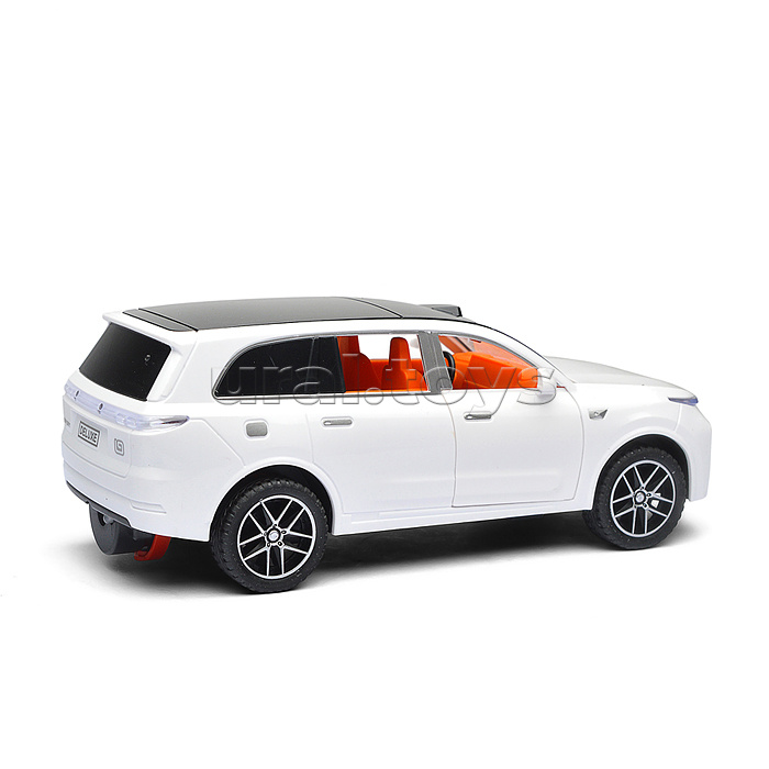 Машина "Внедорожник" (свет, звук, спрей) в коробке