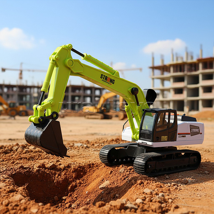 Машина "Эскаватор на гусеницах" (свет, звук) в коробке