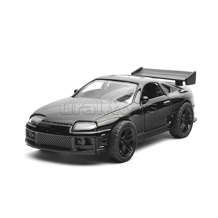 Чёрная инерционная машинка Олдскул со спойлером, die-cast, 1:32, открывающиеся двери
