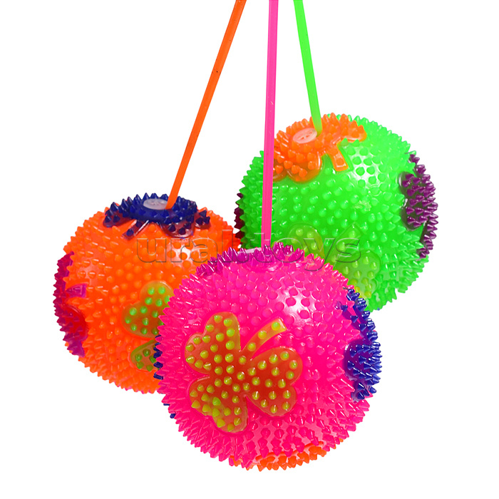 Игрушка-пищалка "Колючий клеверок" (7,5 см)  в коробке