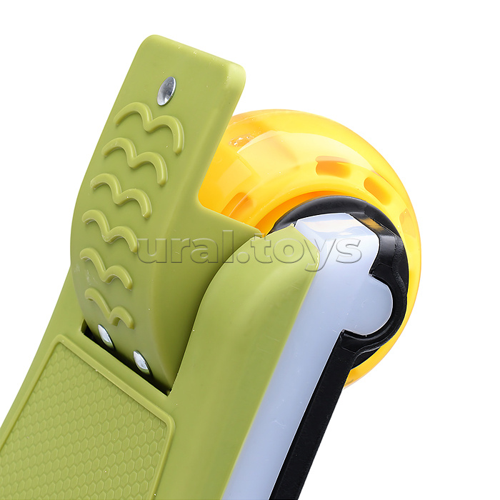 Самокат трёхколёсный ROCKET колёса световые PU, цвет зелёный