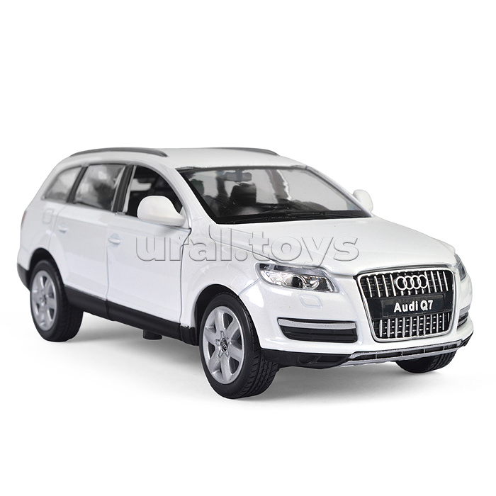 Машина металл AUDI Q7 20 см, (двери, капот, багажник,свет-звук) в коробке