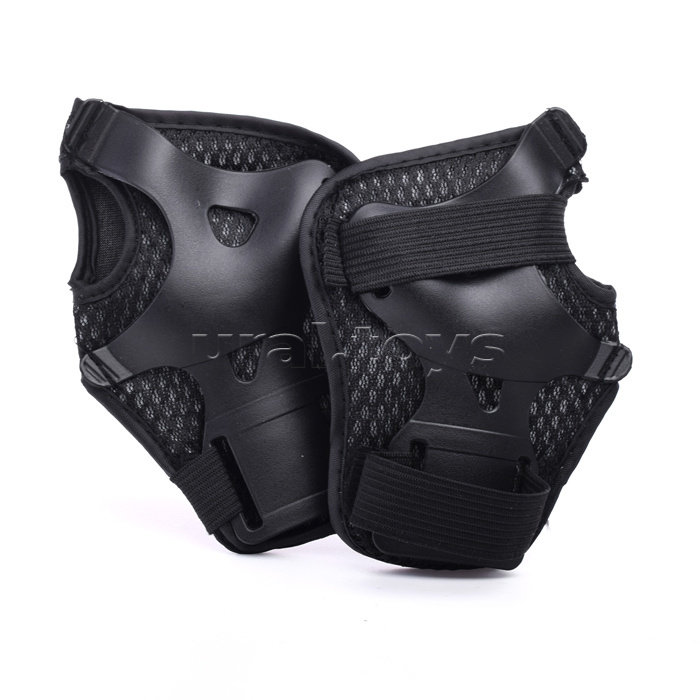 Набор защиты для катания (цвет черный) в сетке