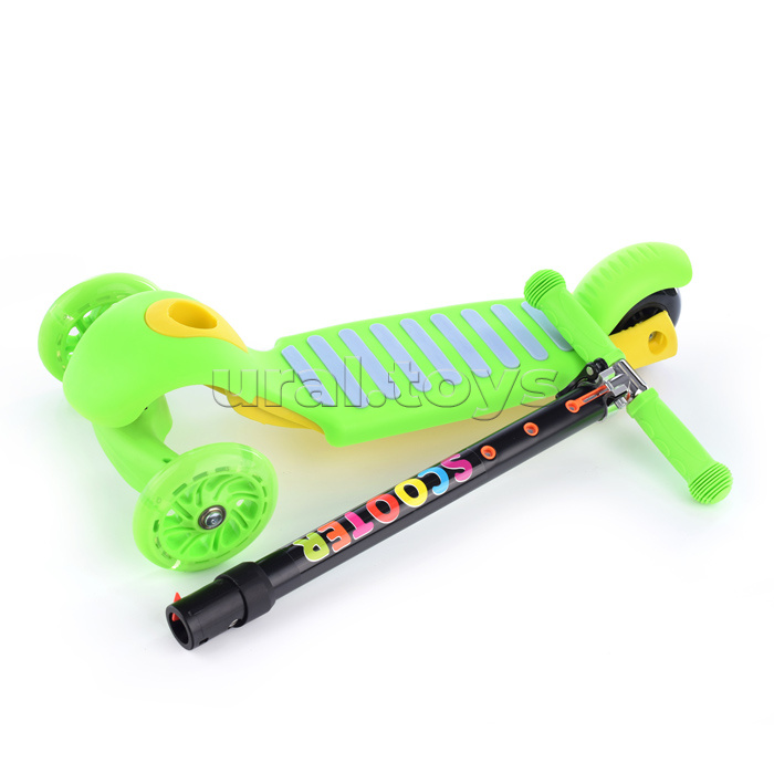 Самокат 3-х кол., зелёный, светящиеся колёса, PU, ABEC 7, в коробке