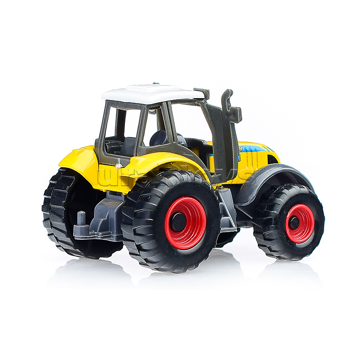 Трактор с прицепом, в коробке