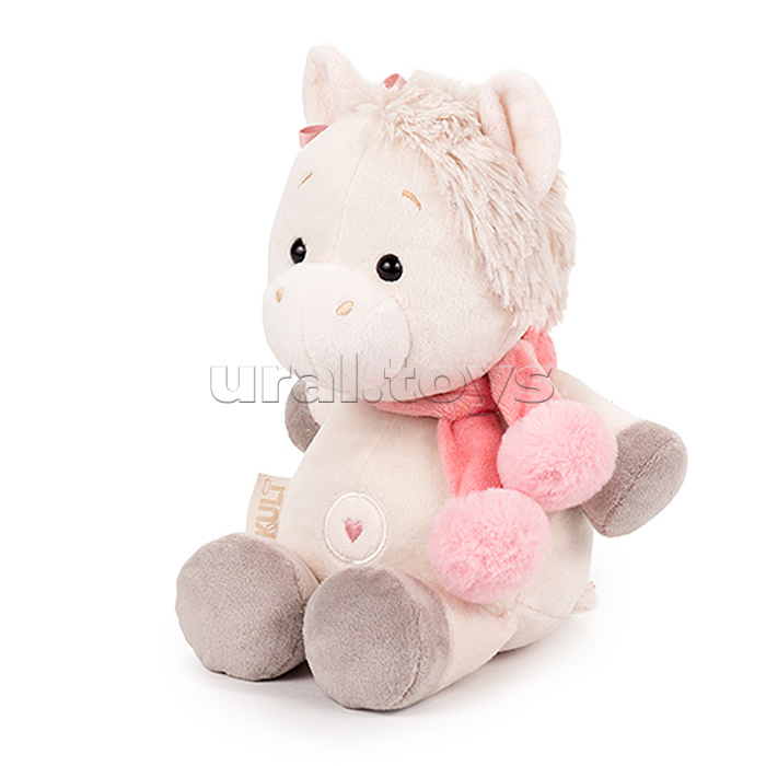 Мягкая игрушка "Лошадка Ами" с шарфом, пудровый 20 см.