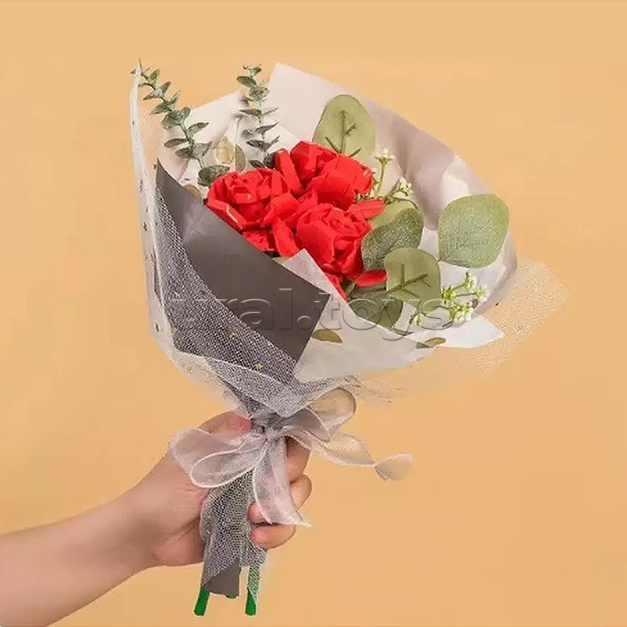 Конструктор "Букет с розами"  285 дет., в коробке
