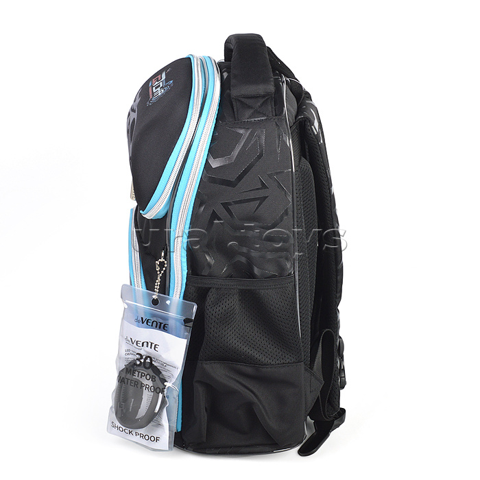 Ранец "Smart. Drift" школьный жесткий 37x28x14 см (14 л) вес 800 г, 1 отделение на замке с карманом для учебников, 2 передних кармана на молнии, 2 боковых кармана на резинке с расширением, эргономичная формоустойчивая вентилируемая спинка и мягкие S-образ Ранец "Smart. Drift" школьный жесткий 37x28x14 см (14 л) вес 800 г, 1 отделение на замке с карманом для учебников, 2 передних кармана на молнии, 2 боковых кармана на резинке с расширением, эргономичная формоустойчивая вентилируемая спинка и мягкие S-образ