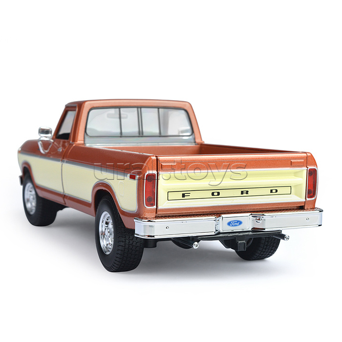 Машинка die-cast 1979 Ford F150 Pick-up, 1:18,  коричневая, открывающиеся двери