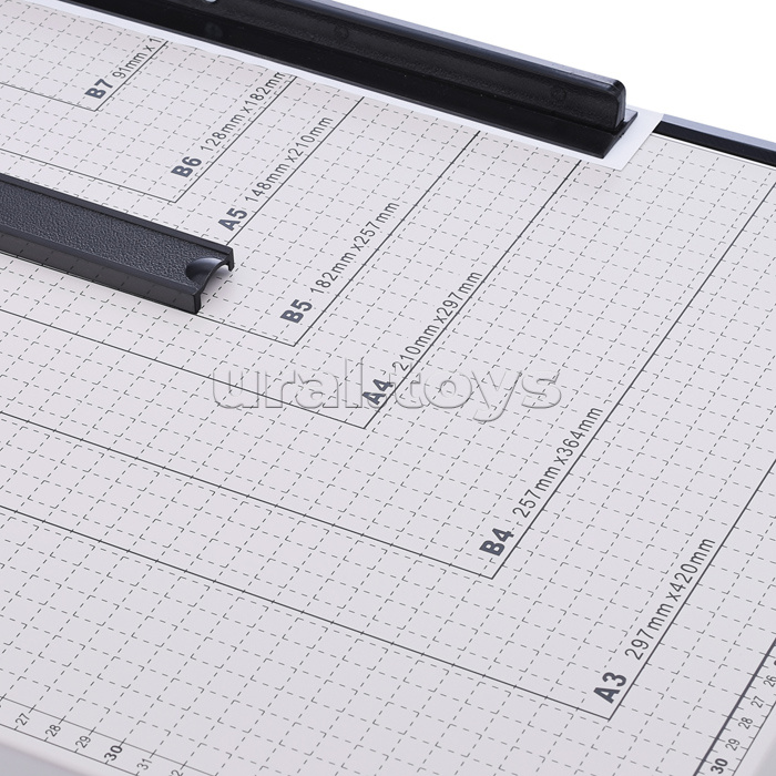 Резак для бумаги сабельный A3 (12 листов) 48x38x6 см, с металлическим основанием, длина реза 65 см, серый