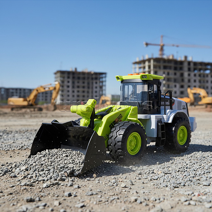 Машина "Бульдозер" (свет, звук) в коробке (зеленый)