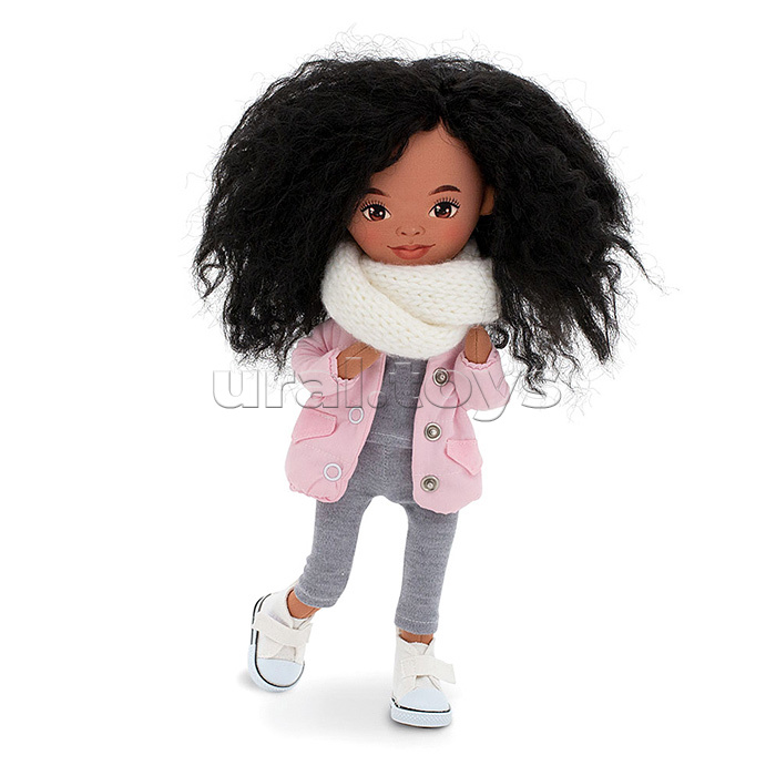 Кукла Tina в розовой куртке 32, серия: Европейская зима