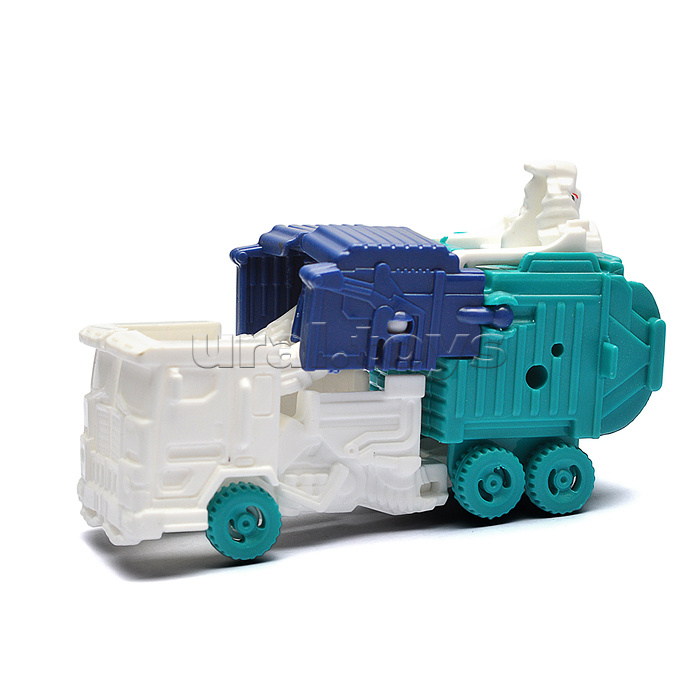 Набор роботов "Война героев" трансформирущихся, в коробке