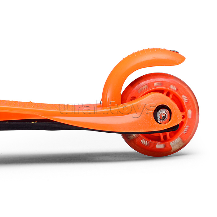 Самокат оранжевый, 3-х колесный, светящиеся колёса, в коробке