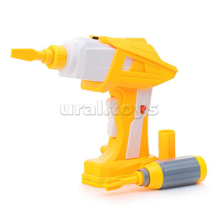 Конструктор "Машина" с отверткой, в коробке Конструктор "Машина" с отверткой, в коробке