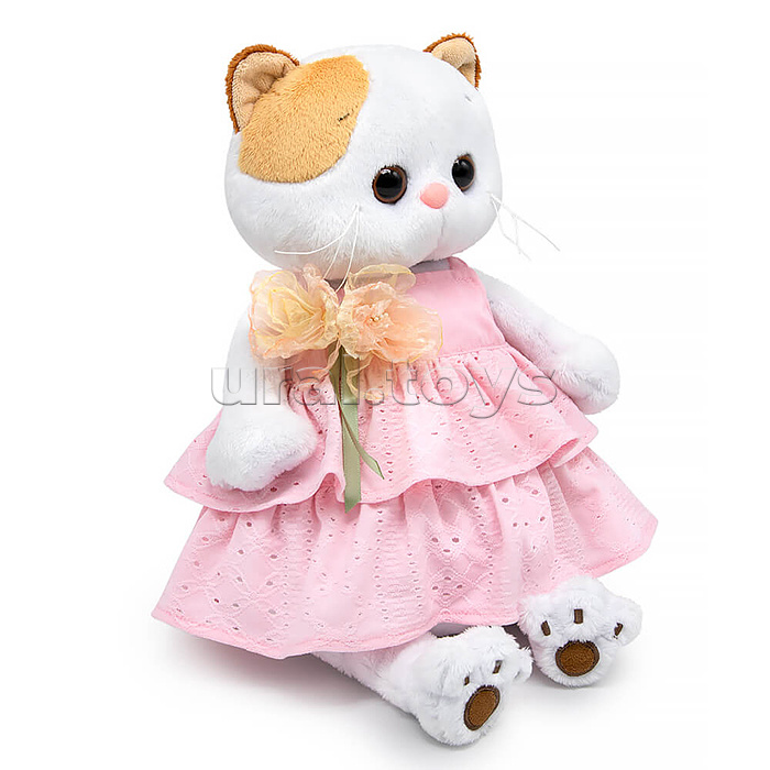 Кошка Ли-Ли в сарафане с цветами