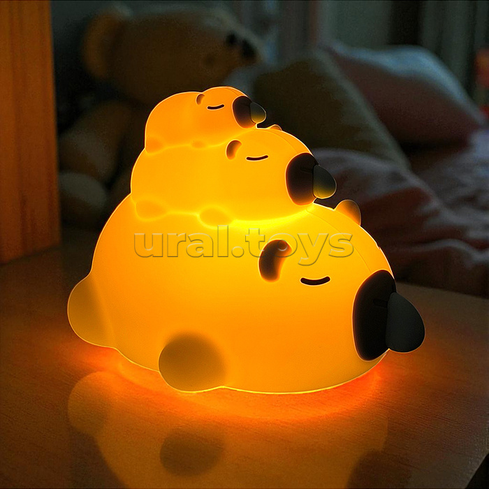 Ночник детский "Семья Капибар"