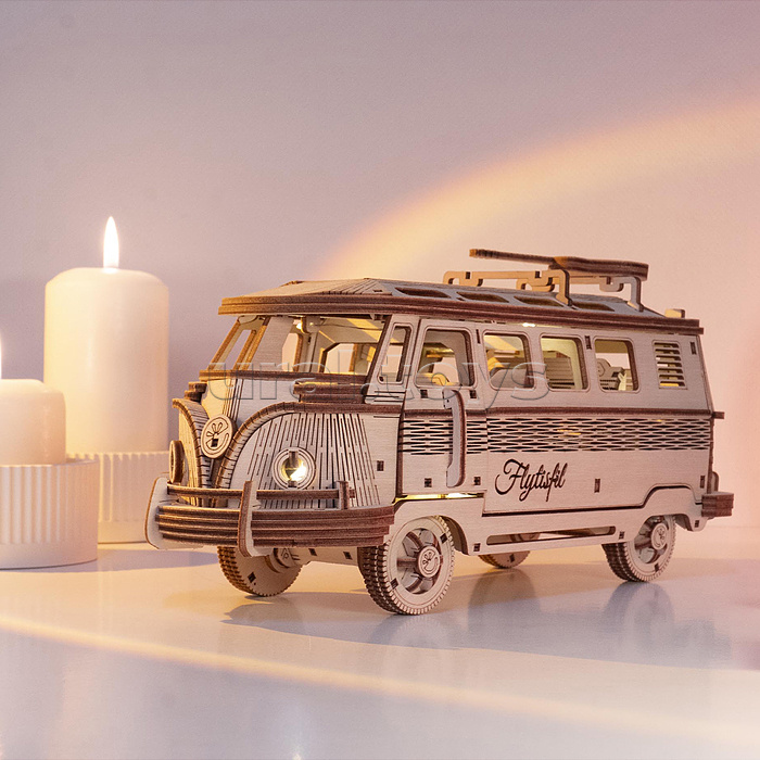 Модель Ночник. Фургон "Флайтисфил"