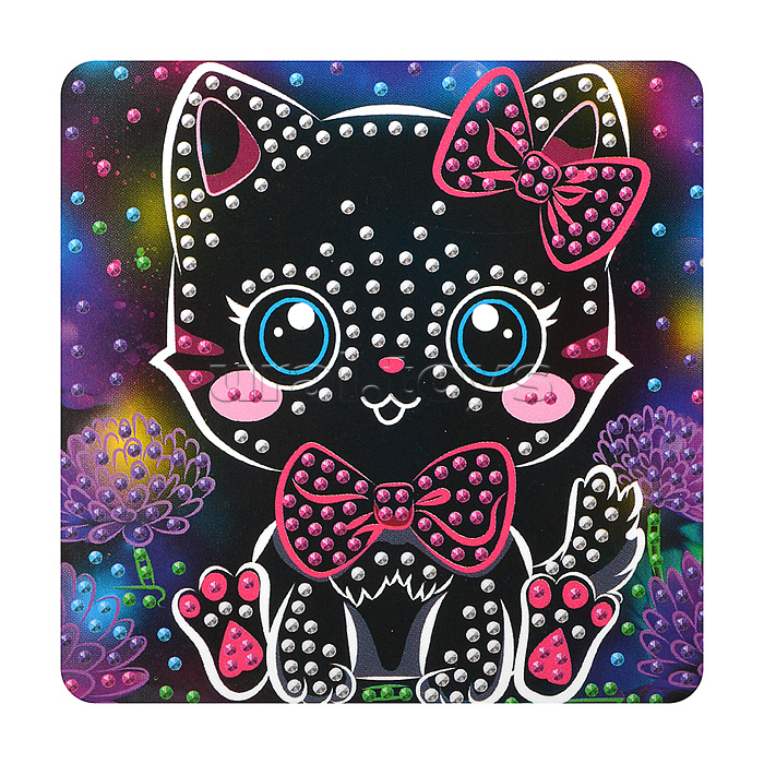 Алмазная мозаика на черном фоне 15*15 "Китти" в корокбе Алмазная мозаика на черном фоне 15*15 "Китти" в корокбе