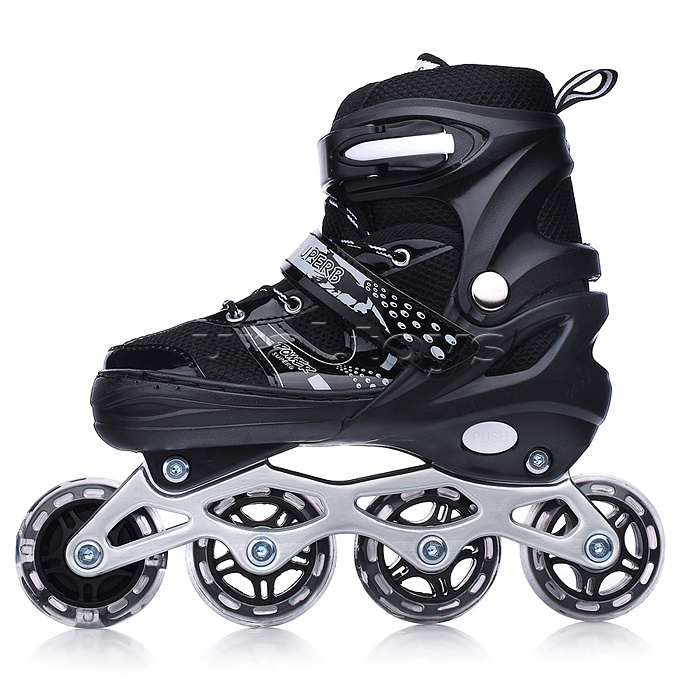 Ролики детские, размер S, черные (со шлемом и защитным снаряжением)