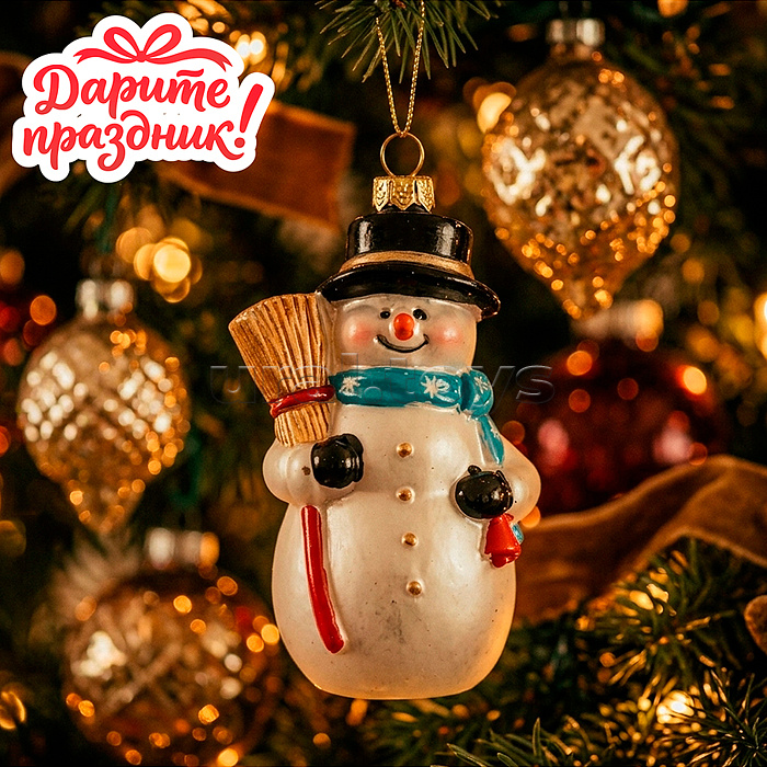 Елочное украшение "Снеговик с метлой" (6.4*5.5*11.5см)