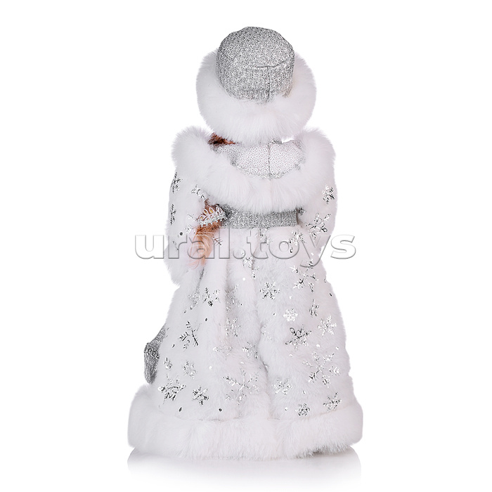 Сувенир музыкальный "Внучка деда мороза в белой шубе с поясом" с мелодией, 40 см Сувенир музыкальный "Внучка деда мороза в белой шубе с поясом" с мелодией, 40 см