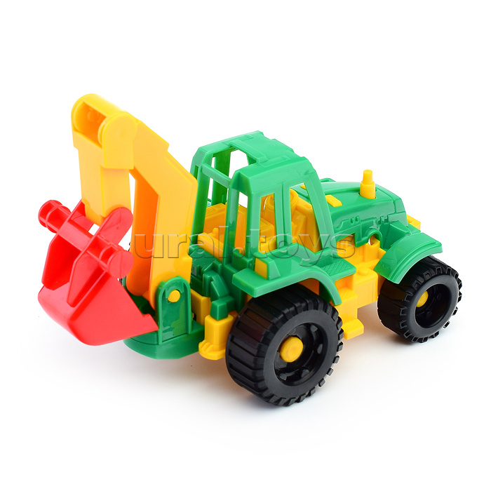 Трактор "Ижора" с ковшом