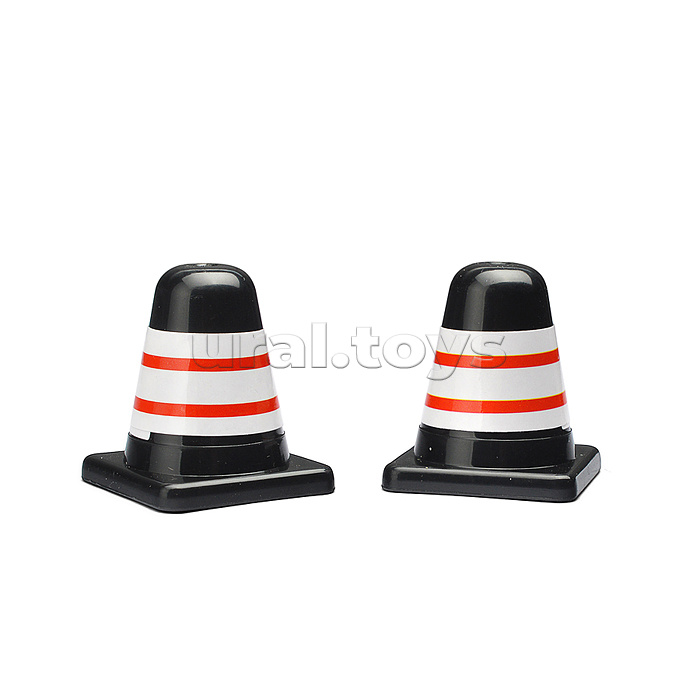 Набор машин "Заправка грузовиков" в коробке