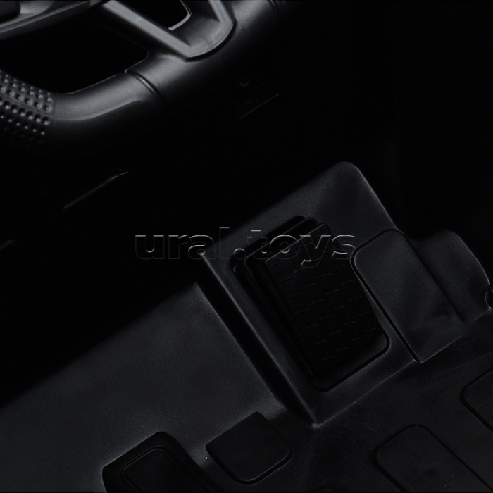 Электромобиль детский "Крутой внедорожник" (цвет красный)