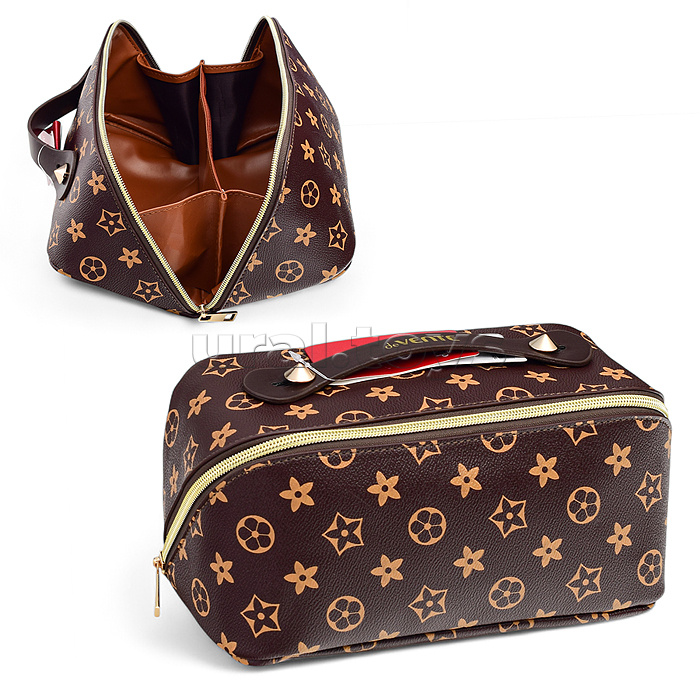 Пенал-косметичка "Monogram" 24x12x12 см, прямоугольный для 150 предметов, на молнии, внутренние карманы и отделения, со складной ручкой для переноски, искусственная кожа до -40C с антивандальной фактурой, с подкладом из эко кожи, коричневый Пенал-косметичка "Monogram" 24x12x12 см, прямоугольный для 150 предметов, на молнии, внутренние карманы и отделения, со складной ручкой для переноски, искусственная кожа до -40C с антивандальной фактурой, с подкладом из эко кожи, коричневый
