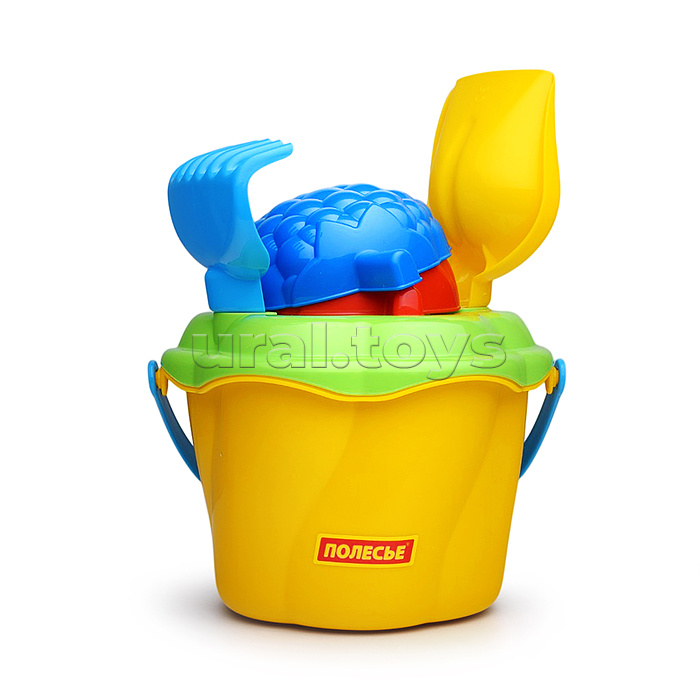 Набор №662: ведро-цветок среднее №4, сито-цветок среднее №4, лопатка №5, грабельки №5, формочки (клубника + малина)