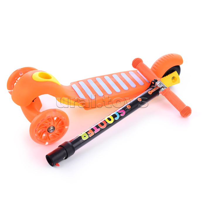 Самокат 3-х кол., оранжевый, светящиеся колёса, PU, ABEC 7, в коробке