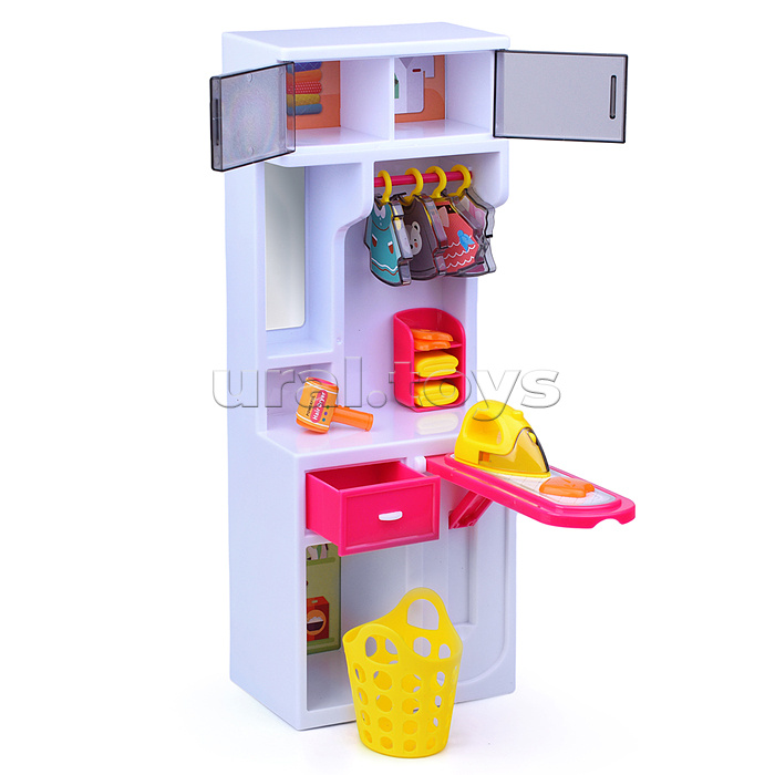Набор мебели для кукол "Туалетная комната" (душ, унитаз, раковина, зеркало, гладильные принадл.) с аксессуарами, на батарейках, в коробке