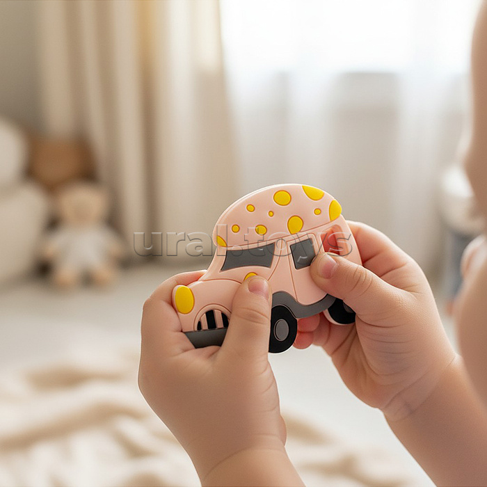 Игрушка -грызунок "Машина"