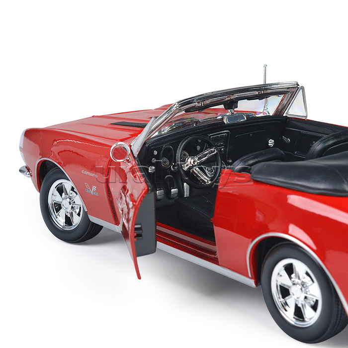 Машинка die-cast 1967 Chevrolet Camaro SS 396 Convertible, 1:18, красная, открывающиеся двери