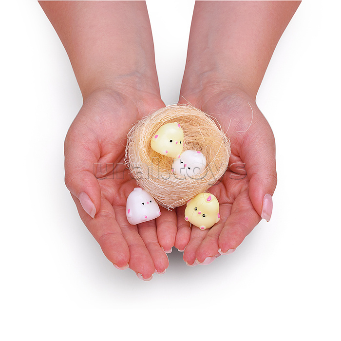 Игрушка -антистресс "Цыплятки в корзинке"