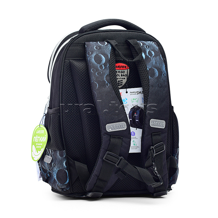 Ранец "Smart. NASA" школьный жесткий 37x28x14 см (14 л) вес 800 г, 1 отделение на замке с карманом для учебников, 2 передних кармана на молнии, 2 боковых кармана на резинке с расширением, эргономичная формоустойчивая вентилируемая спинка и мягкие S-образн Ранец "Smart. NASA" школьный жесткий 37x28x14 см (14 л) вес 800 г, 1 отделение на замке с карманом для учебников, 2 передних кармана на молнии, 2 боковых кармана на резинке с расширением, эргономичная формоустойчивая вентилируемая спинка и мягкие S-образн