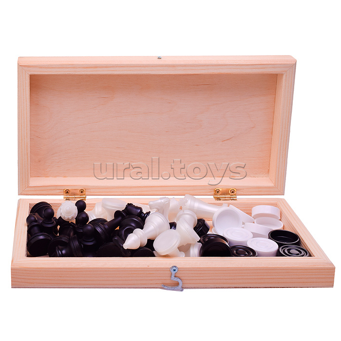 Шахматы + шашки с деревянной доской (шахматы гроссмейстерские пластиковые, шашки пластиковые, доска шахматная деревянная 415х215мм)