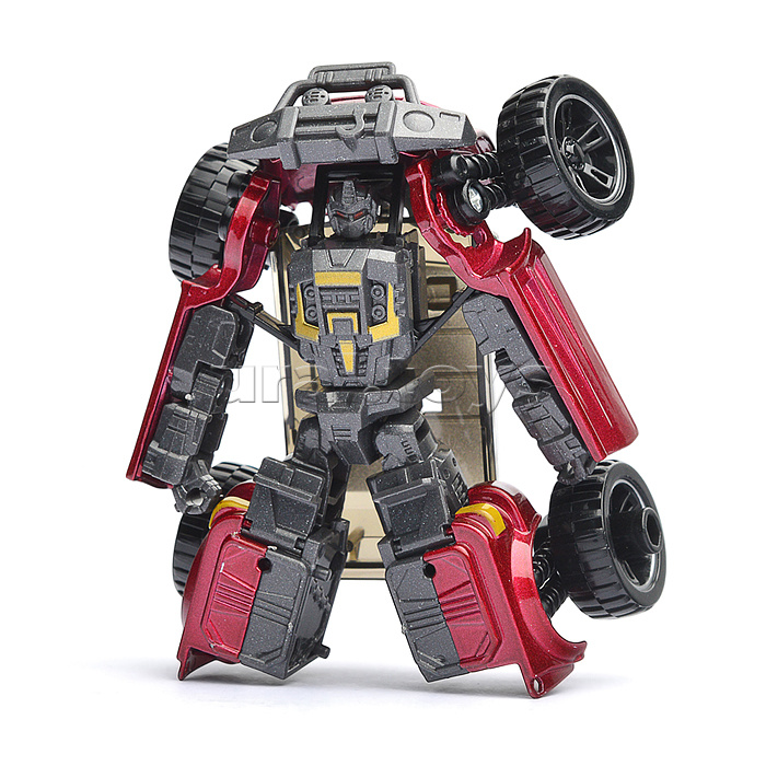 Робот "X-warrior" в коробке Робот "X-warrior" в коробке