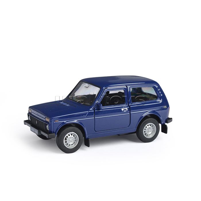 Машинка 1:38 LADA Niva, пруж. мех., цвет в асс.